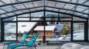 Isolation maximum pour votre piscine&nbsp;: l&rsquo;abri de piscine en verre