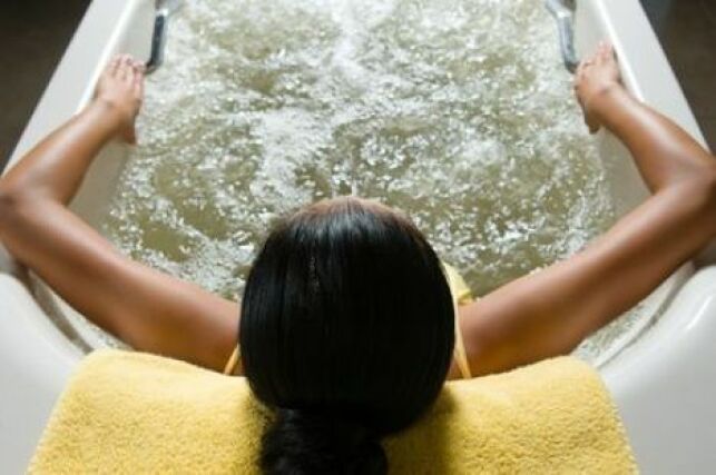 Installer une baignoire spa chez soi n'est pas compliqué quand on est accompagné par des professionnels compétents.