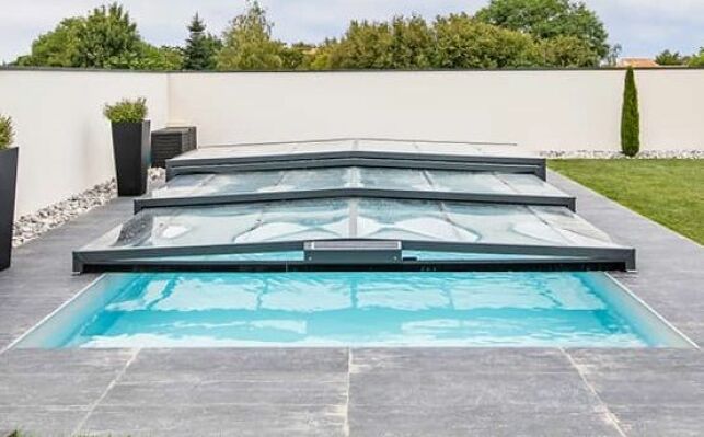 L'abri de piscine semi-plat Elliptik de Gustave Rideau