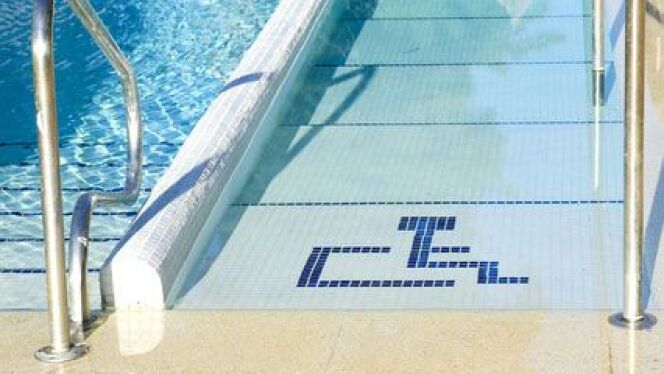 Laccessibilité Dune Piscine Pour Les Personnes Handicapées