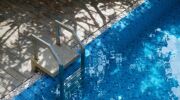 L’escalier de piscine amovible ou escamotable