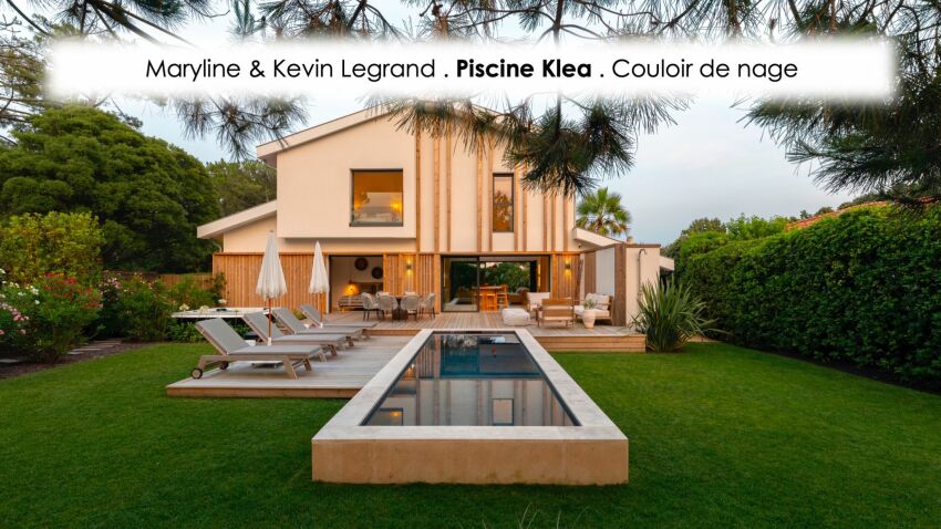 Couloir de nage. Réalisation : Piscine Klea. Architecte : Estaun Architectures 