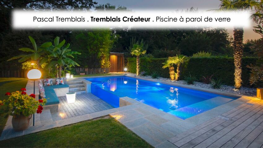 Piscine à paroi de verre. Réalisation : Tremblais Créateur. 