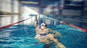 L’exercice de la demi-vrille en natation