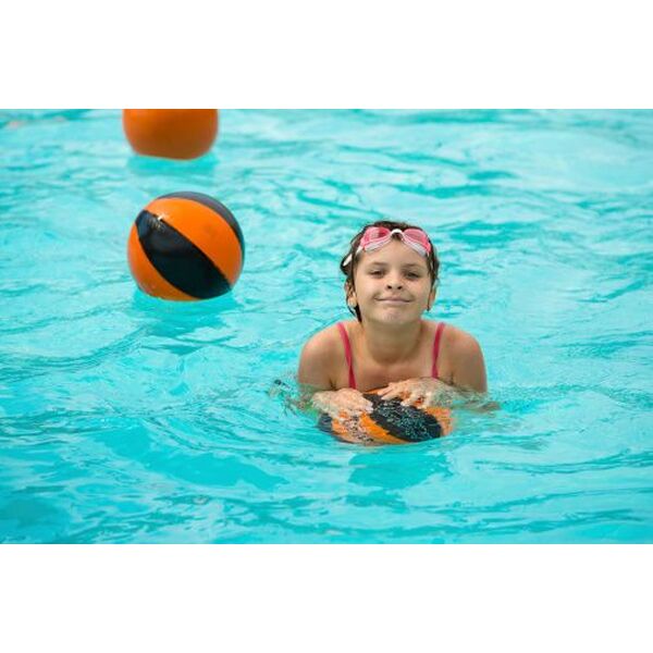 Lhygiène à La Piscine Comment Protéger Son Enfant