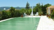 Pose / installation d&rsquo;une b&acirc;che &agrave; barre sur votre piscine