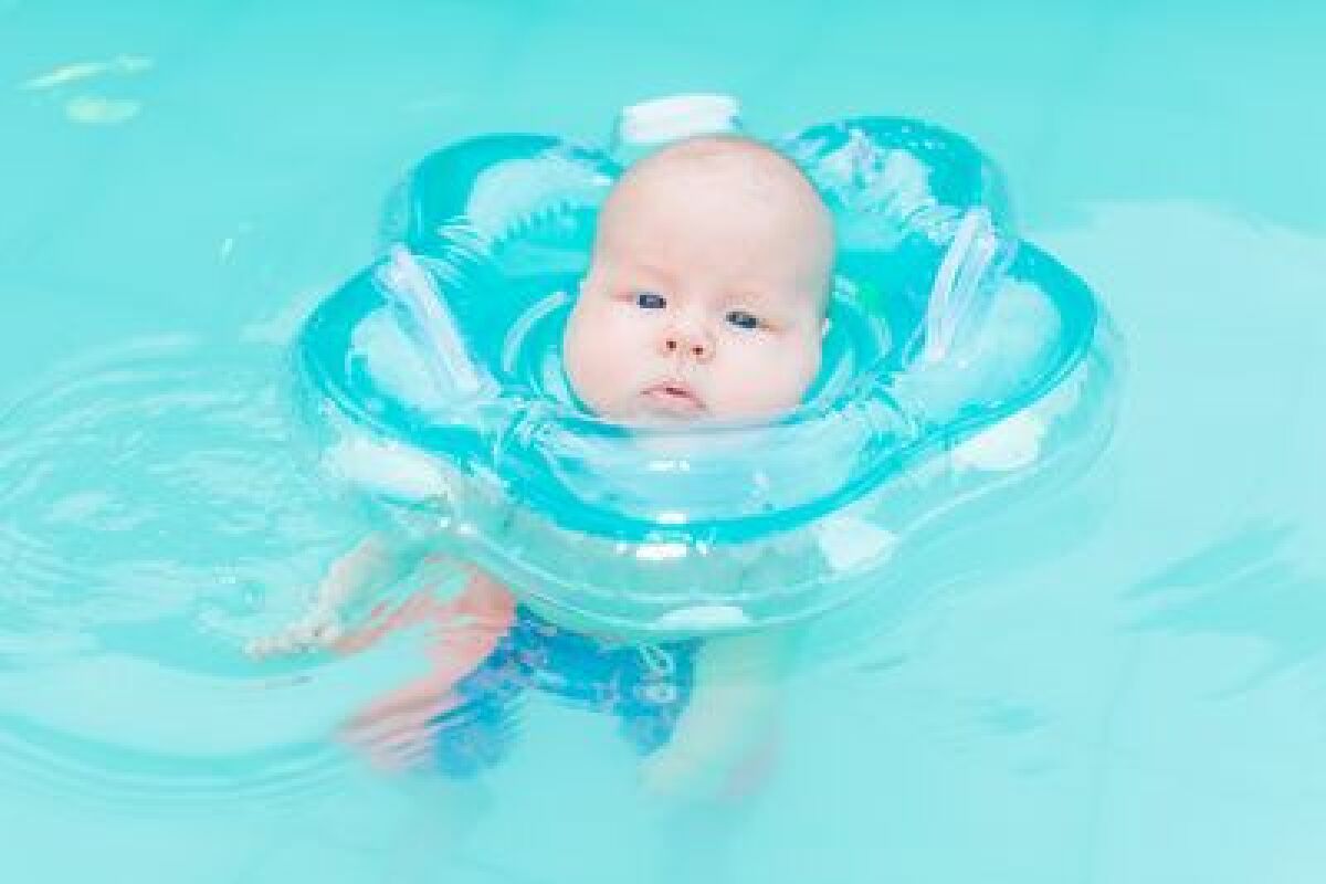 La bouée de cou pour bébé : danger ou sécurité ?
