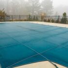 La couverture de piscine rigide : un système de sécurité