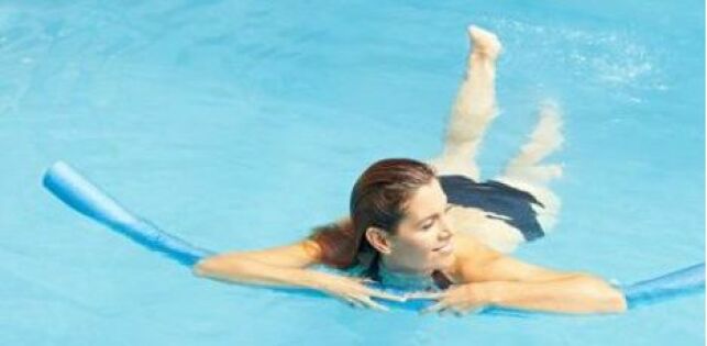 La natation, un sport détente complet et doux pour retrouver la forme après la grossesse