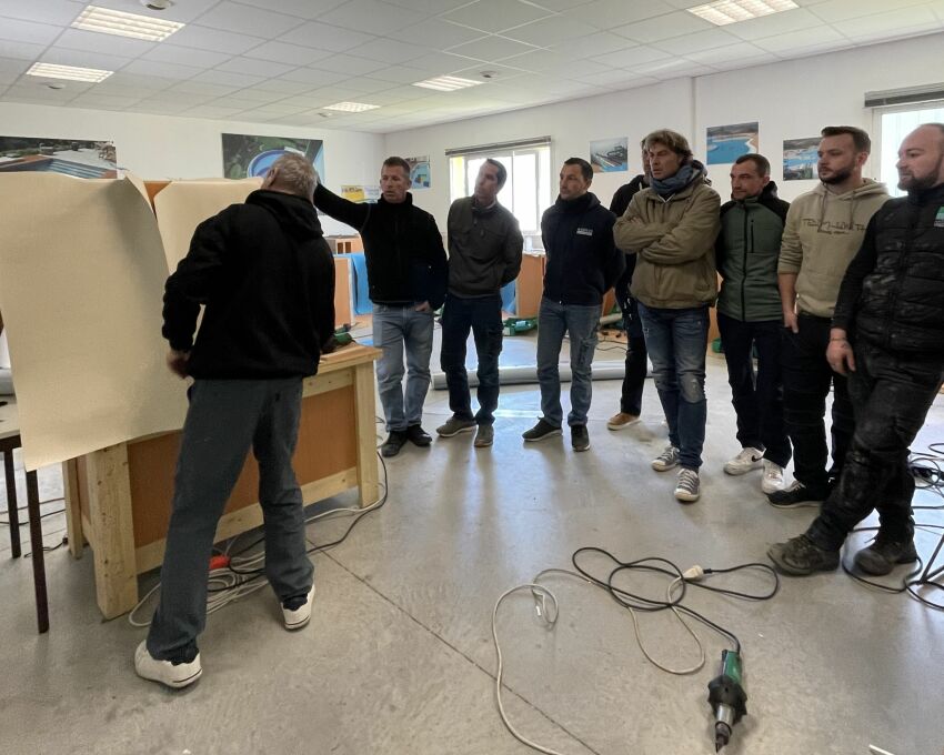 La pose de membrane armée demande de maitriser des techniques particulières&nbsp;&nbsp;