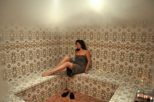 La vapeur est l'élément de base d'une séance de hammam réussie. 