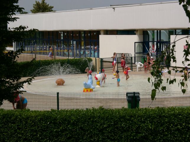 La pataugeoire de la piscine à Rillieux La Pape