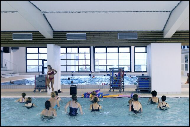 La piscine de Cherbourg propose des séances d'aquagym.