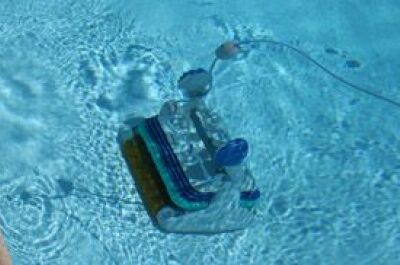 Le branchement d'un robot de piscine