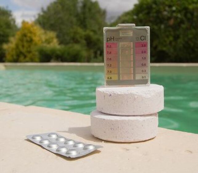 Le chlore lent pour la piscine 