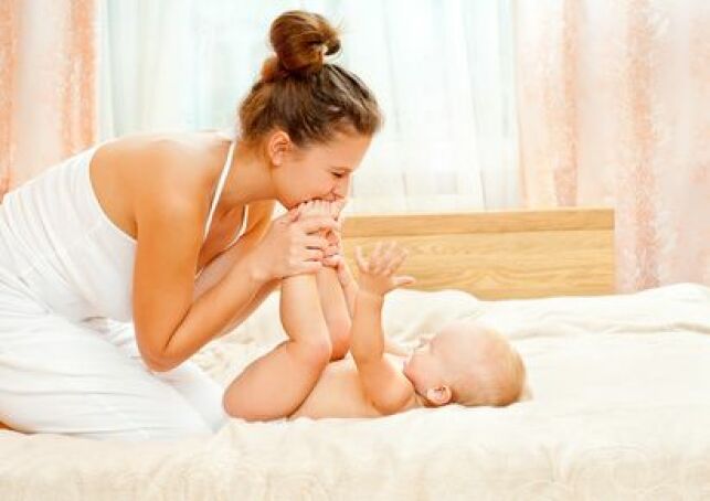 Le massage pour bébé : un moment de complicité