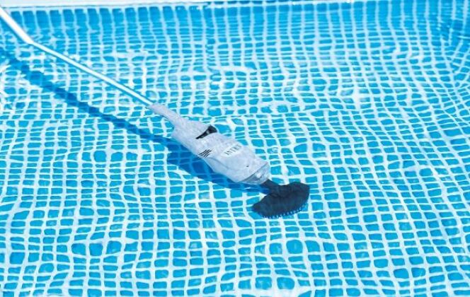 Le nouveau nettoyeur pour piscines hors-sol, par Intex. © Intex