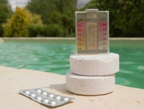 Le pH de l'eau de votre piscine est un paramètre important qu'il faut savoir régler.