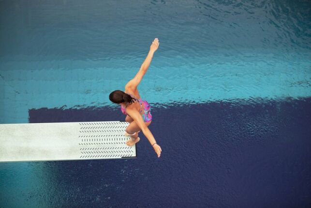 Le plongeoir de piscine, pour un été plein d'action !