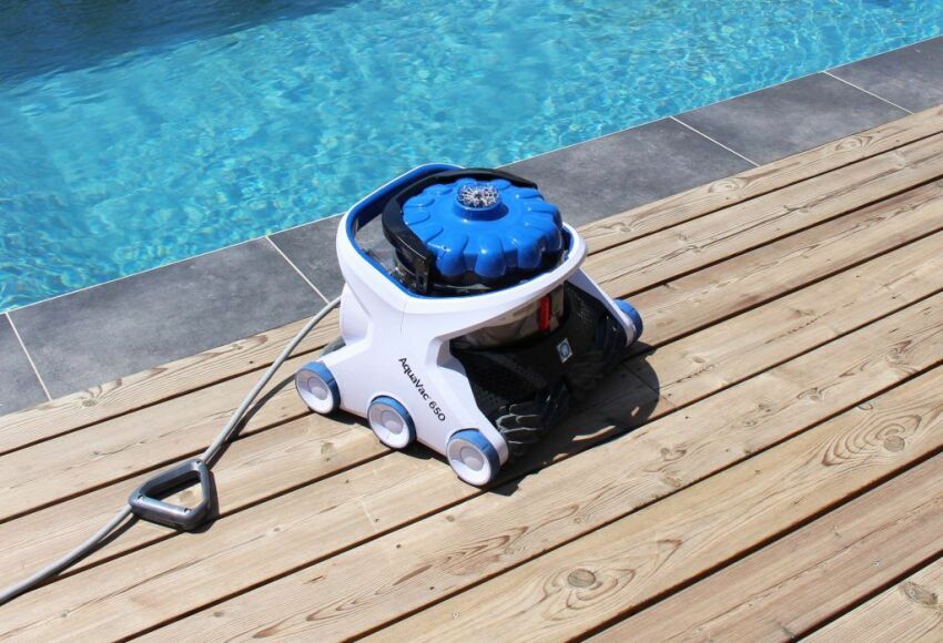 Le robot AquaVac® 6 Series d’Hayward : une puissance d'aspiration constante sans filtre&nbsp;&nbsp;