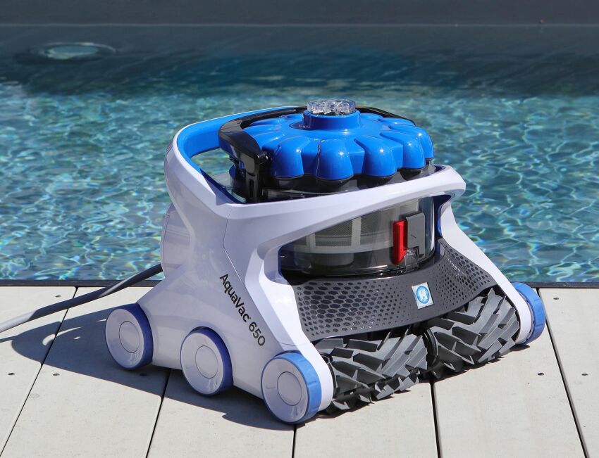 Le robot AquaVac® 6 Series d’Hayward : une puissance d'aspiration constante sans filtre&nbsp;&nbsp;