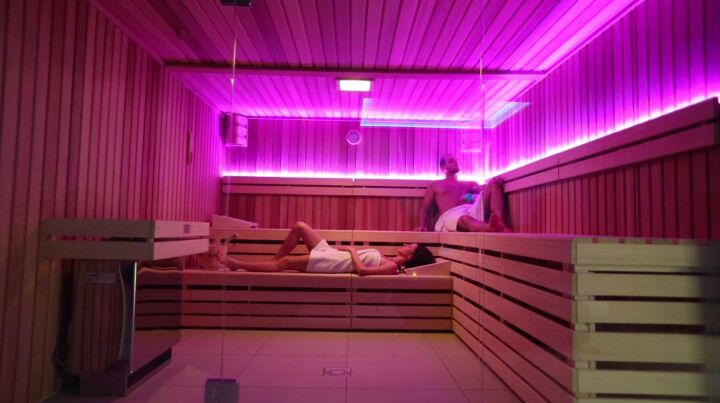 Le sauna du spa Le Patio à Allonne Le sauna du spa Le Patio à Allonne