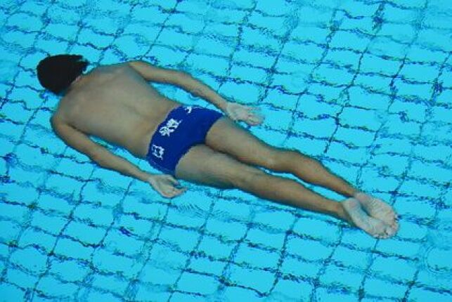 Le sommeil influence directement les performances du nageur.