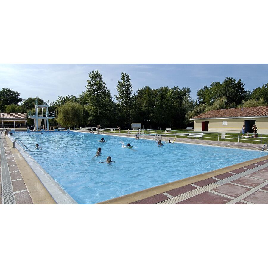 Piscine De Gardes Le Pontaroux Horaires Tarifs Et Téléphone