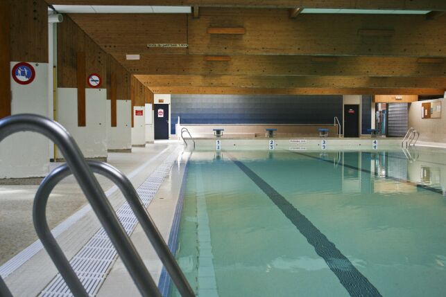 Le grand bassin de la piscine de Vaires-sur-Marne