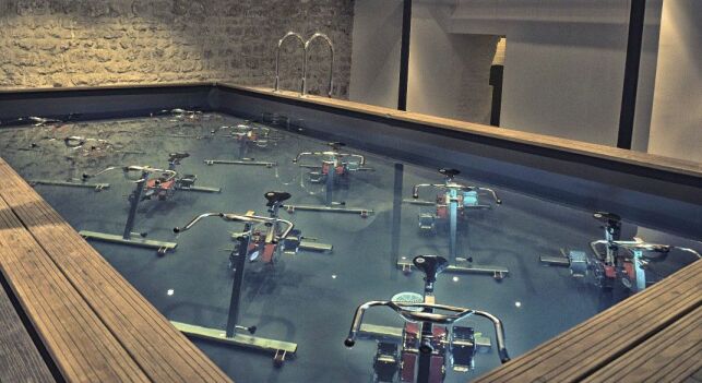 Vélos de piscine à l'Atelier Mood de Paris