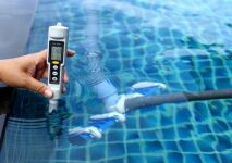 Les paramètres de l’eau de la piscine à surveiller en été