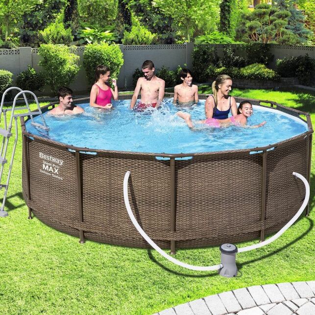 Les piscines tubulaires Bestway offrent une solution pratique et abordable pour créer un espace de baignade agréable chez vous.