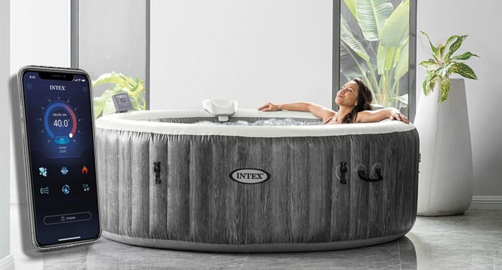 Les spas gonflables Intex sont désormais contrôlables à distance via une application © Intex