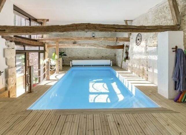 Les tendances design des piscines d’intérieur