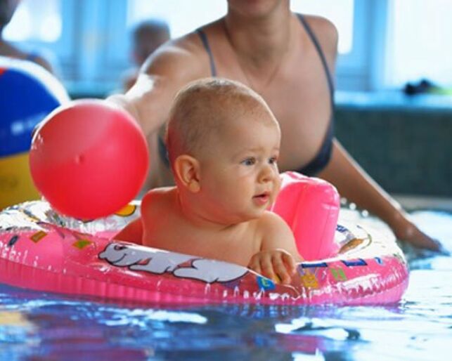 Les couches étanches : pour nager avec votre bébé en toute tranquillité