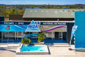 Piscines Ibiza enrichit son réseau