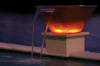 Un feu incandescent à côté de votre piscine : MagicBowl Water Effects par Pentair