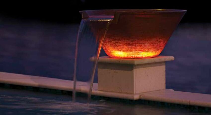 MagicBowl Water Effects : un feu incandescent à côté de votre piscine.&nbsp;&nbsp;