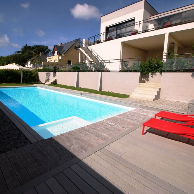 Maison et piscine design © L'Esprit Piscine