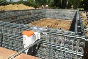 Marinal : des piscines en béton armé banché monobloc