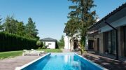 Méthode pour l’application d’une peinture de piscine