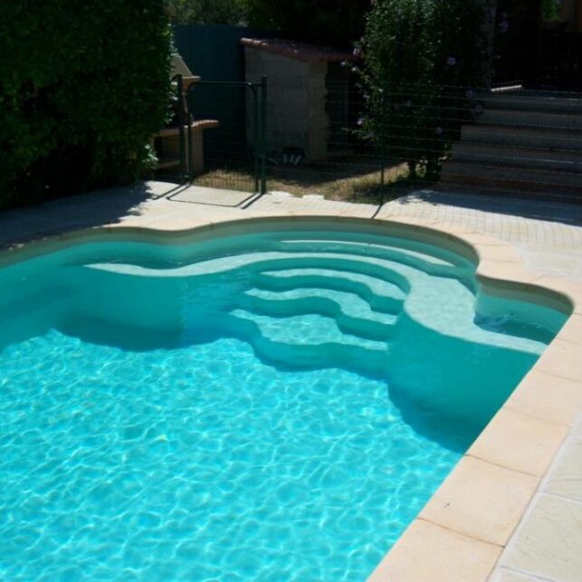 Modèle de piscine coque Côme
