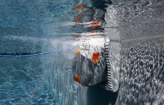 Nettoyer sa piscine de façon autonome avec un robot de piscine