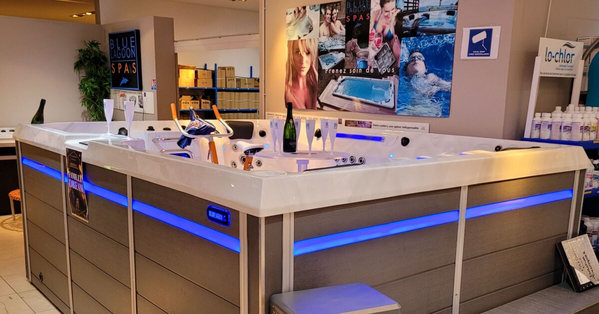 Nouveauté Blue Lagoon Spas 2022 spa 7 places Family Dream