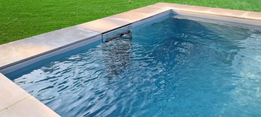 Nouveauté Piscines Provence Polyester : la piscine coque avec turbine de nage Horner Swim  &nbsp;&nbsp;