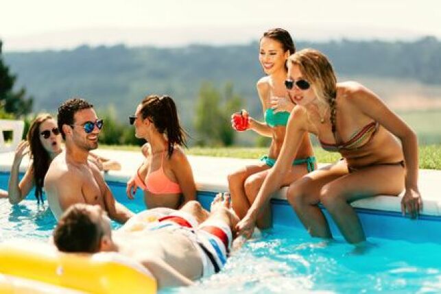 Organiser une fête au bord de la piscine : comment faire ?