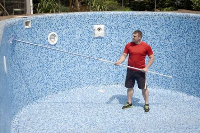 Pièces à sceller d'une piscine