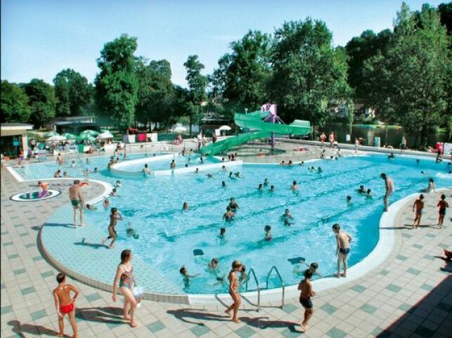 Piscine à Beaulieu sur Dordogne