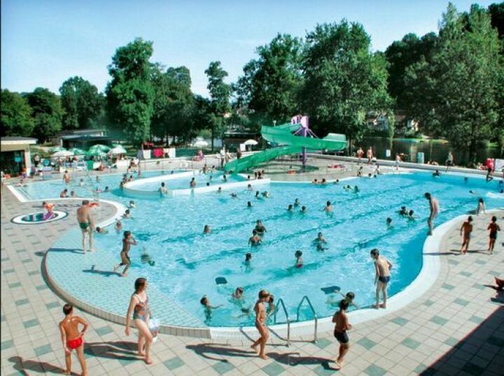 Piscine à Beaulieu sur Dordogne Piscine à Beaulieu sur Dordogne