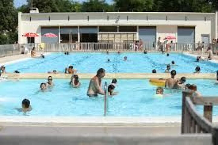 Piscine à Castillonnès Piscine à Castillonnès
